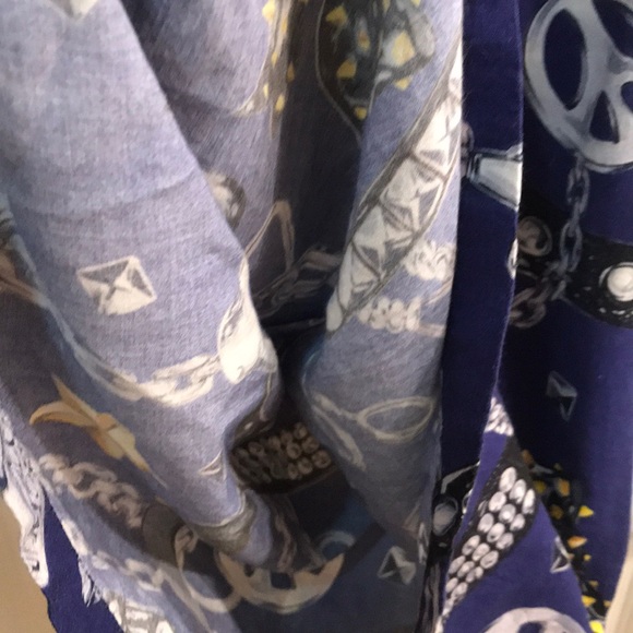 Rare Love Moschino Dress - Picture 13 of 16